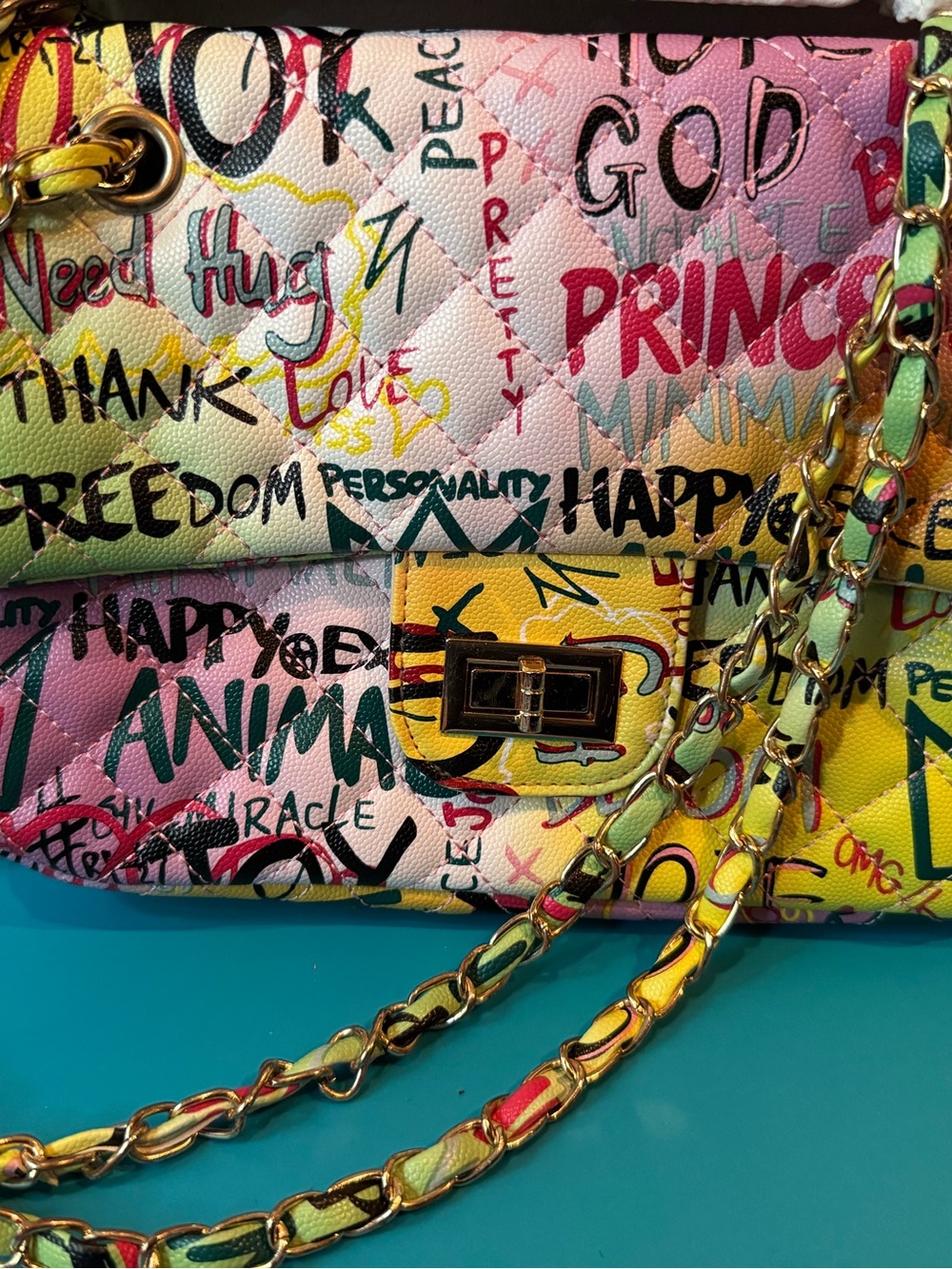 Alba Colorful Graffiti Quilted Shoulder Bag - Multicolor